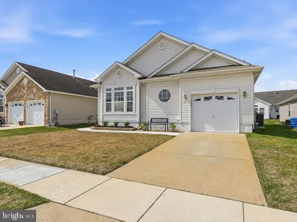 539 Riviera Dr, Williamstown, NJ 08094