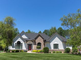 5253 Brackenwood Ct, La Crosse, WI 54601