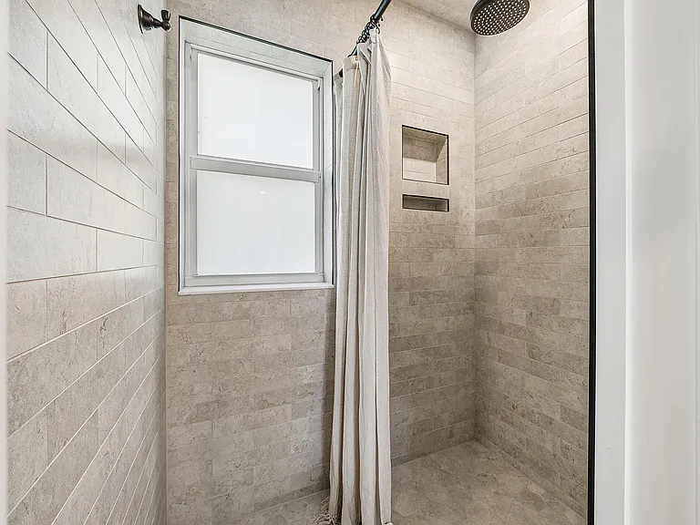 4419 Sanderling Cir E — Photo 23