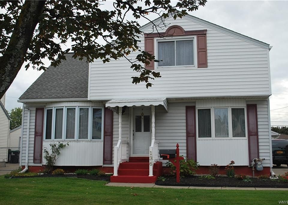 1st image of 136 N Ellwood Ave
