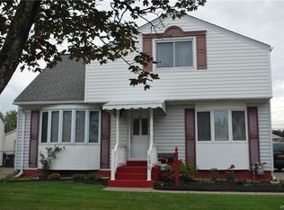 136 N Ellwood Ave, Buffalo, NY 14223