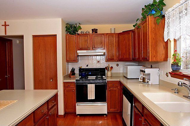 1st image of 18558 W Sterling Ct
