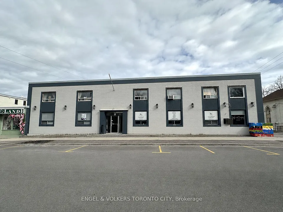 10 Mosley St #2B
