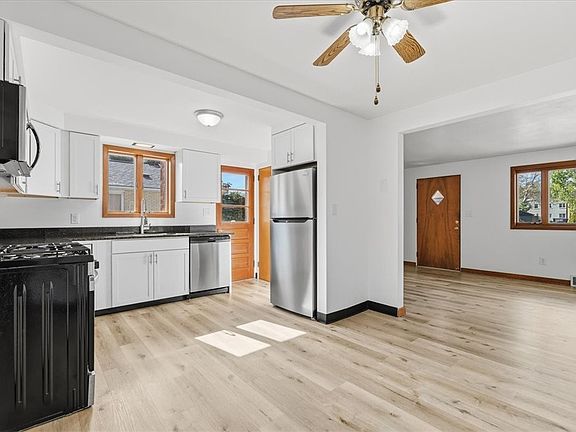 4th image of 104 Glenn Ave