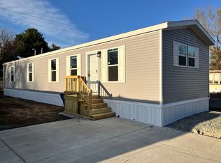 705 E 4th St TRAILER 15, Rochester, IN 46975