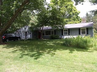 8 Herbert Rd, Chelmsford, MA 01824