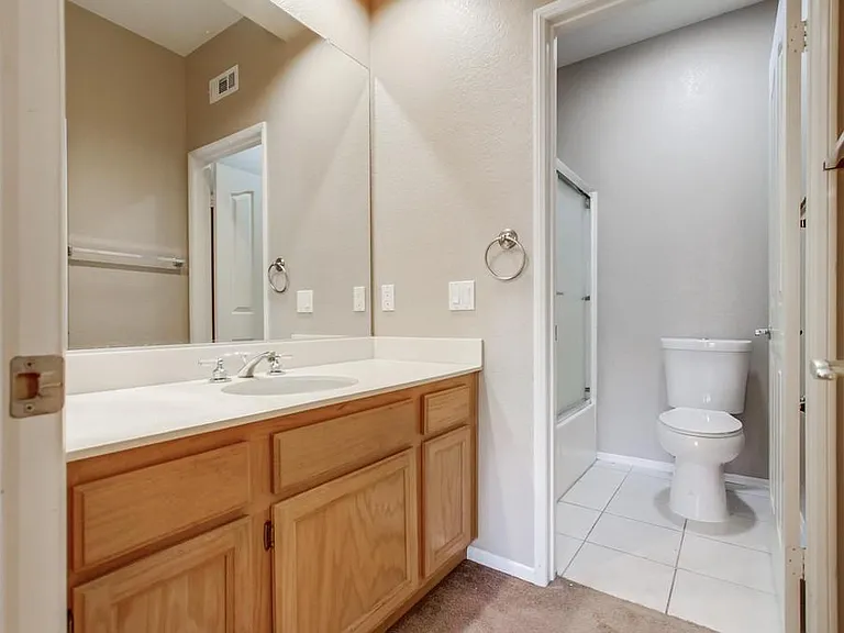 1879 Matin Cir #140 — Photo 52