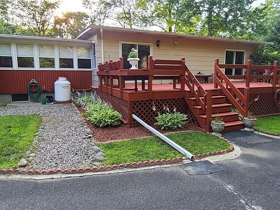 4th image of 17 Harmony Ln