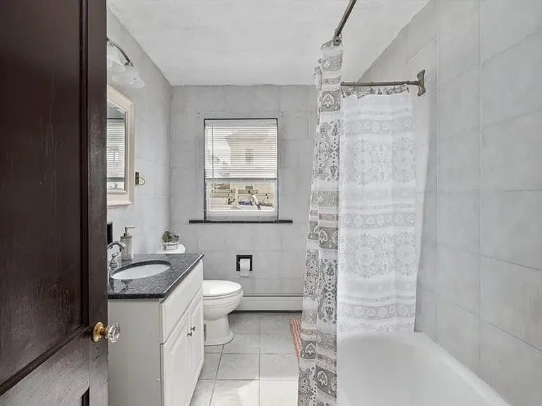 182 Juniper St #1 — Photo 7