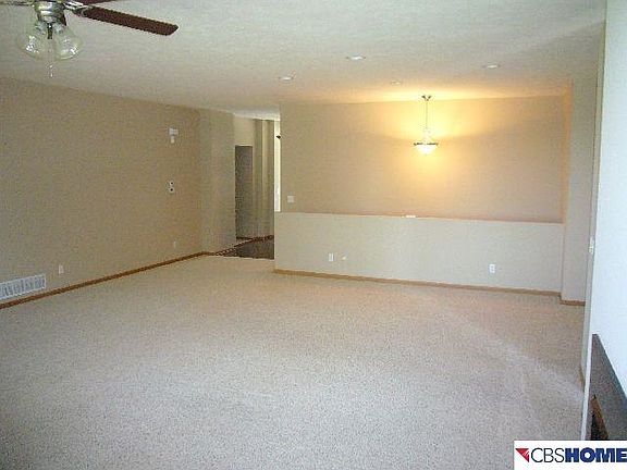 4th image of 2220 Sand Hills Dr