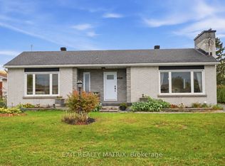 2439 Raymond St, Clarence Rockland, ON K4K 1B9
