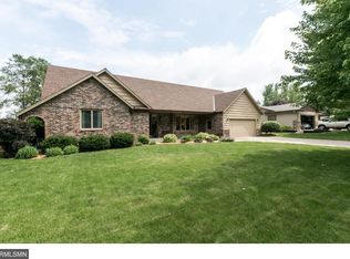 1105 157th St E, Burnsville, MN 55306