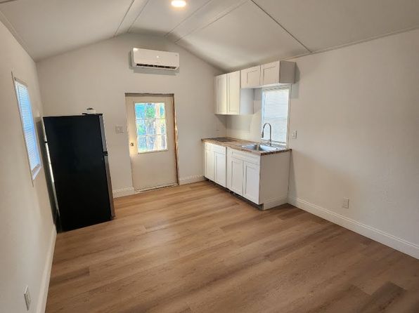 4222 Hibiscus Cir #E