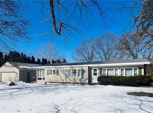 998 Pinewood Rd, Phelps, NY 14532