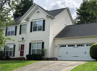 6709 Neuhoff Ln, Charlotte, NC 28269