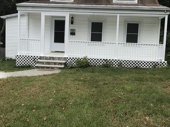 2nd image of 33 Saint James Ave