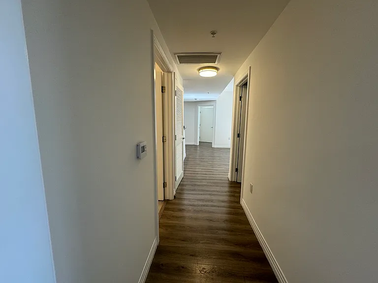 Roberts Hall — Photo 10