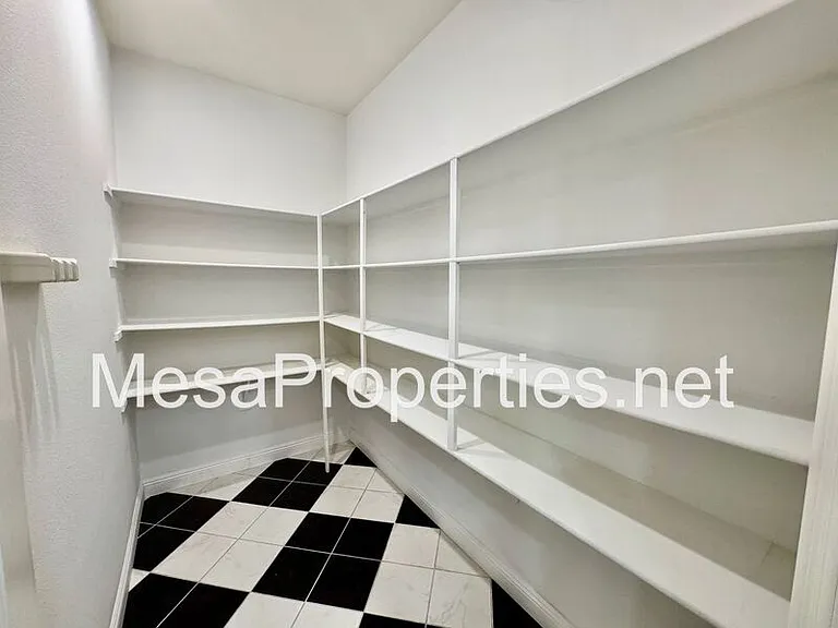 28610 Strauss Ln — Photo 23