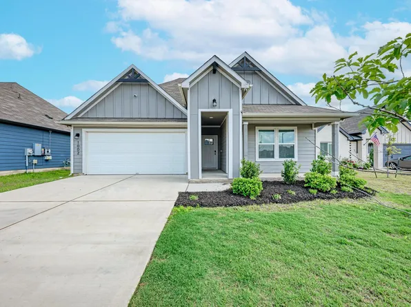 1002 Austin Bayou Dr, Hutto, TX 78634