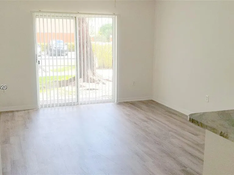 4195 N Haverhill Rd #303 — Photo 17