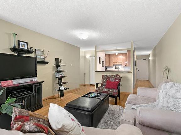 4th image of 550 E 12th Ave APT 302