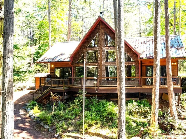 1354 Chinook Way, Center Island, WA 98221