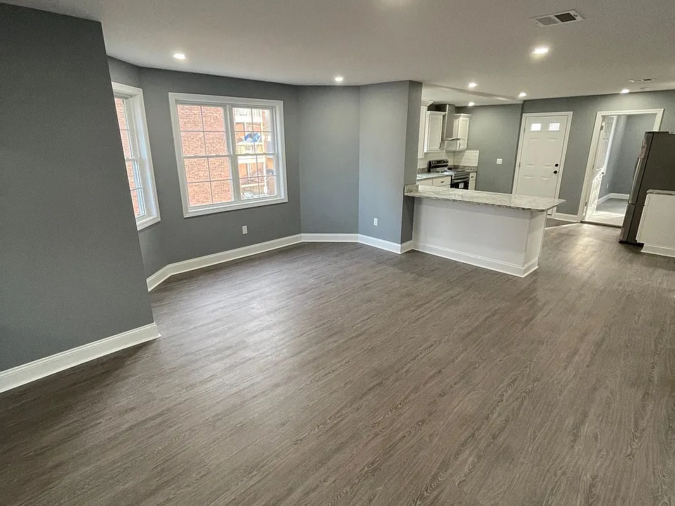 Living/dining room