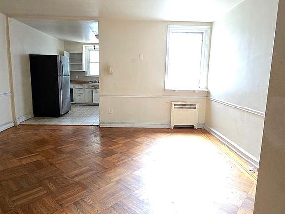 5th image of 6054 E ROOSEVELT BOULEVARD