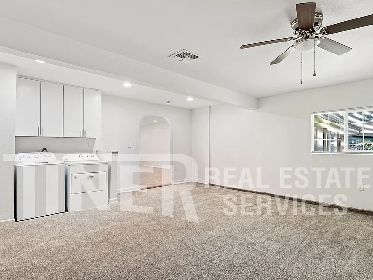 2815 Erin Dr — Photo 12