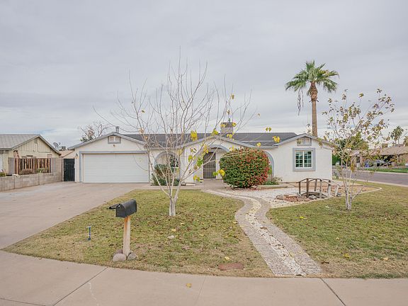 3rd image of 2619 N 70th Ave