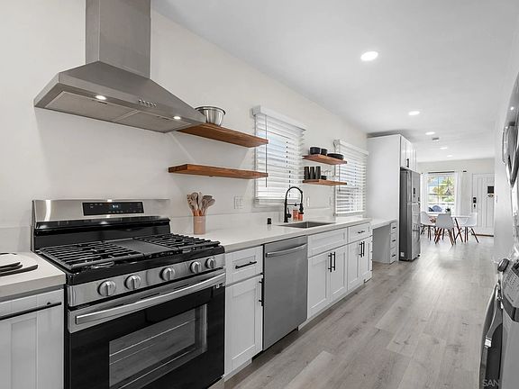 2nd image of 4655 Newport Ave