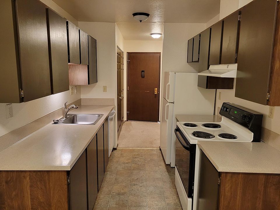 1st image of 4733 17th Ave NE #9186b8dbd