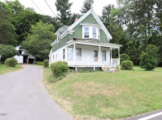 102 Schermerhorn Rd, Schenectady, NY 12306