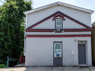61 School St, Norwich, CT 06360