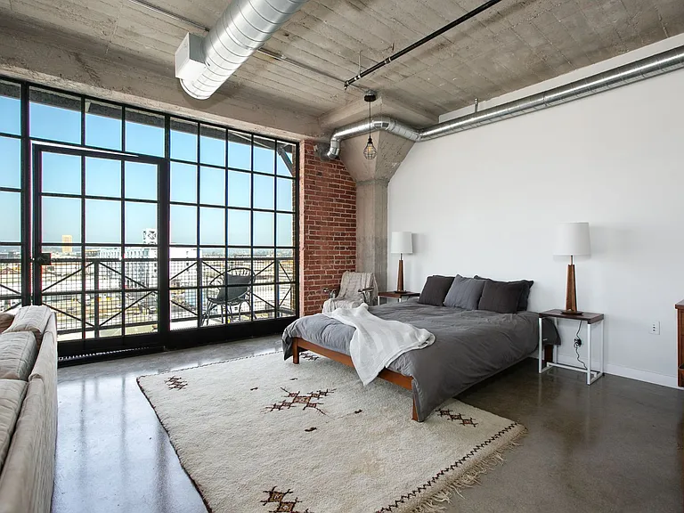 The Walnut Building — Photo 6