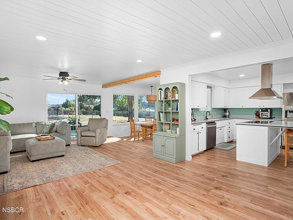 5th image of 1041 Evergreen Way