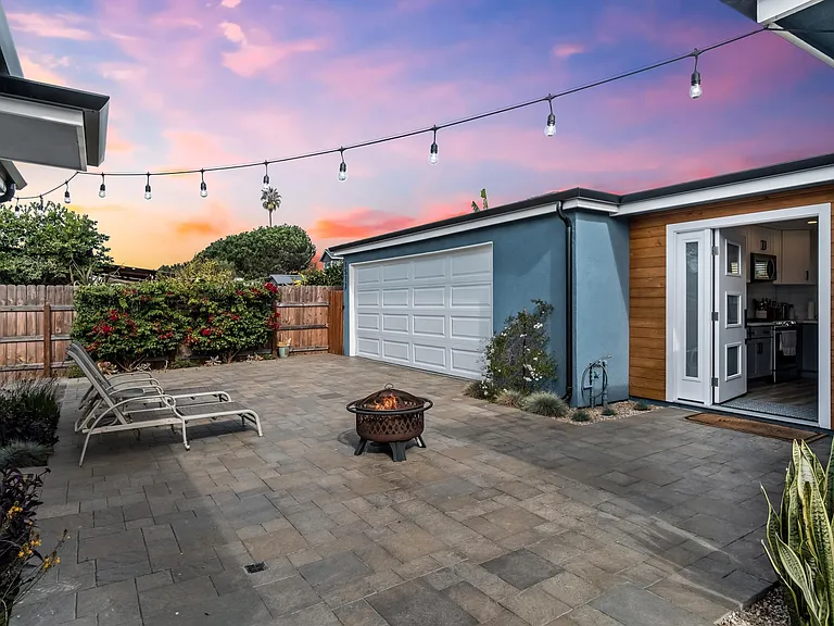 1511 Acheson St — Photo 14