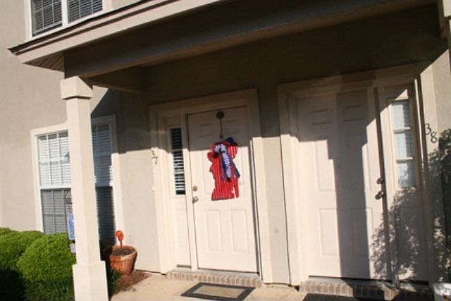 1st image of 37 Harris Dr