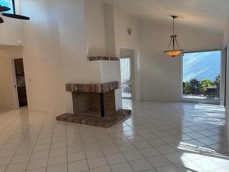 21435 Campo Allegro Dr — Photo 16