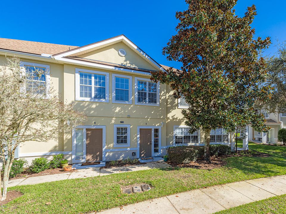 1st image of 1739 Forest Lake Cir E APT 2