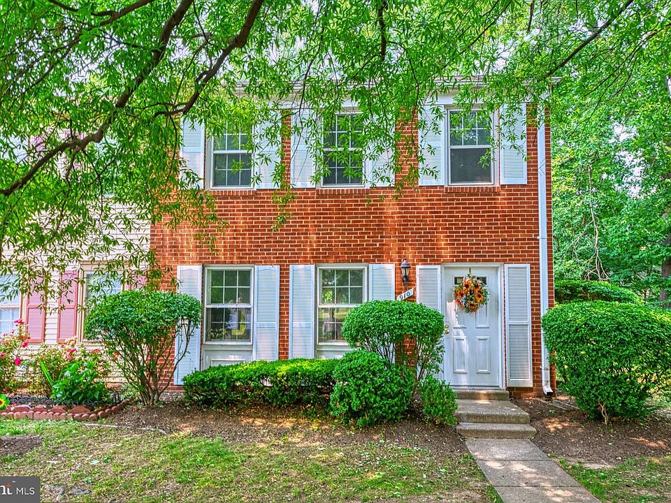 1st image of 910 Holborn Ct