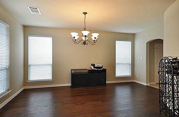 5th image of 10601 Leesa Dr