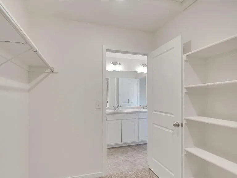 4772 Lynxes Way — Photo 12