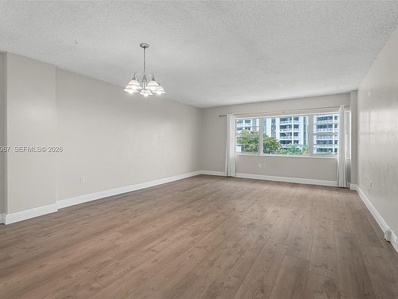 4th image of 1700 NE 105th St APT 505