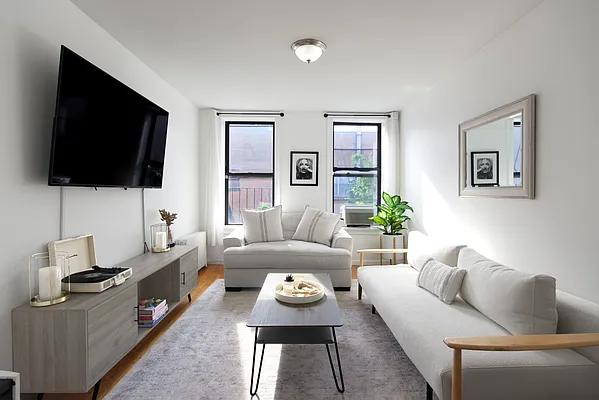 Rented by Oxford Property Group | media 2