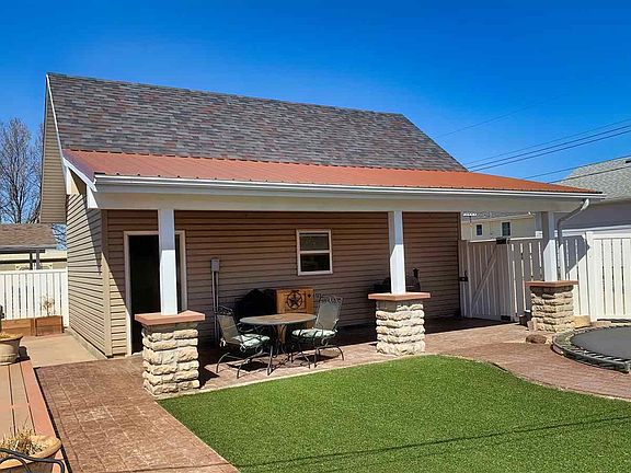 4th image of 2504 Virginia Dr
