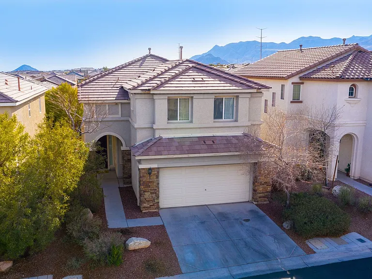 10643 Tray Mountain Ave — Photo 1