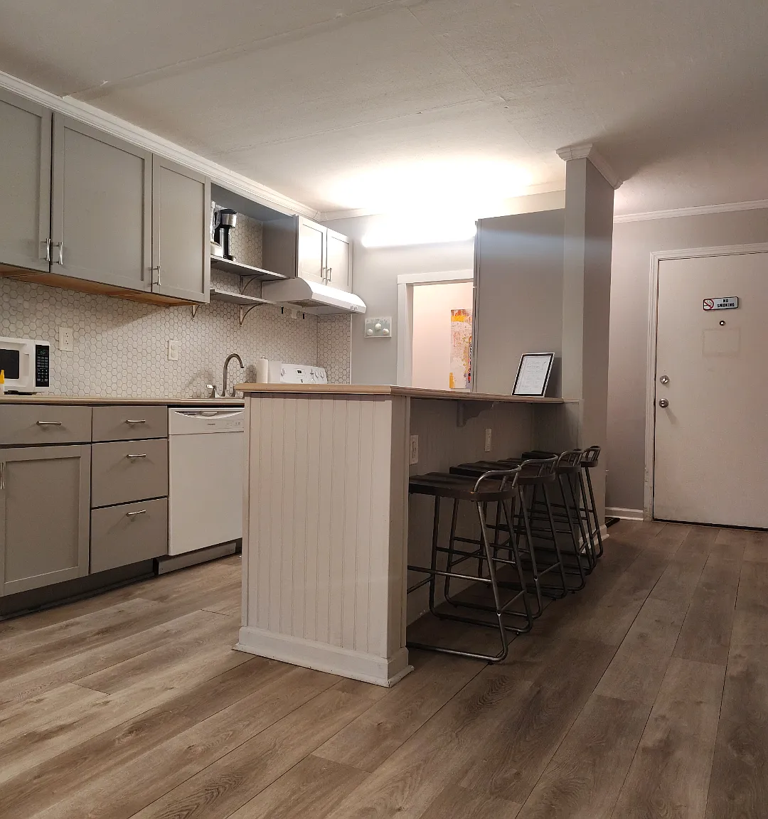2 bed, 900 sqft, $2,000 — Photo 3