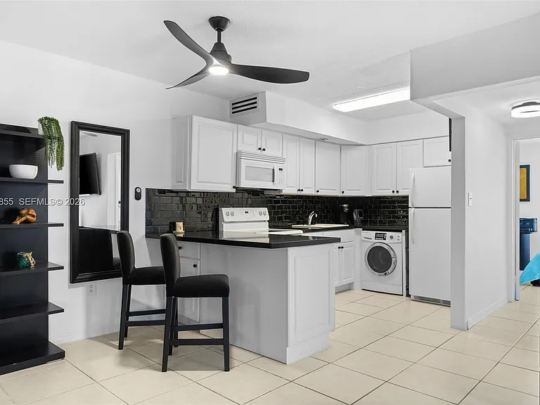 801 S Ocean Dr #207 — Photo 5