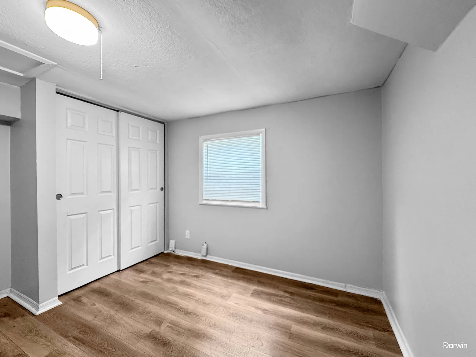 3 bed, 1.0 bath, 938 sqft, $1,710 — Photo 4